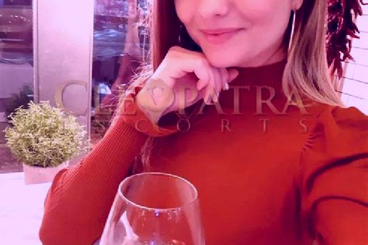 Evelyn, 24, a red dark-eyed caribbean companion based in Itaueira. Offering Domination, Erotic Massage, OWO, Duos. Available for incall and outcall, day and ...