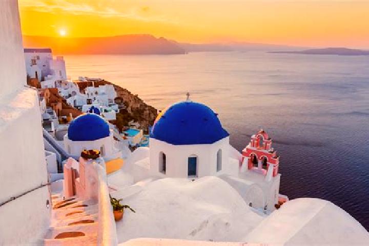 Evelyn, 24 — Escort in Alifeira, Greece