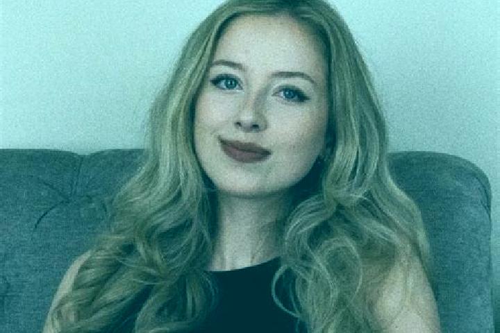 Evelyn, 24 — Escort in Centereach, United States