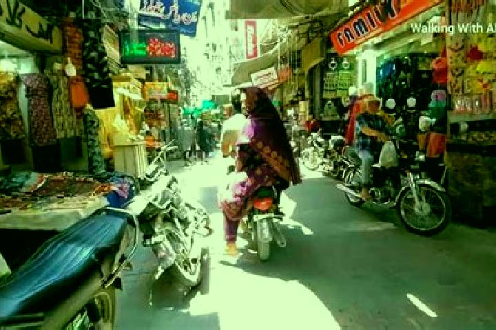 Evelyn, 24 — Escort in Chawinda, Pakistan