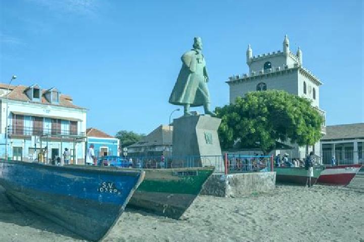 Evelyn, 24 — Escort in Cova Figueira, Cape Verde