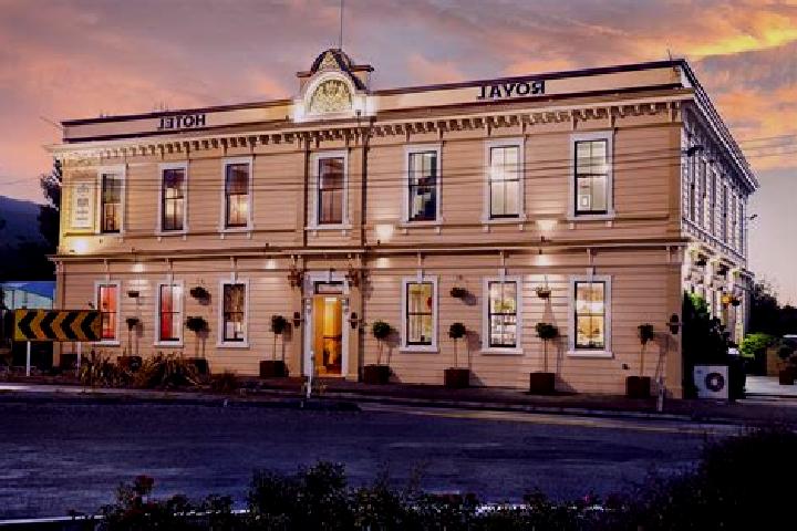 Evelyn, 24 — Escort in Featherston, New Zealand