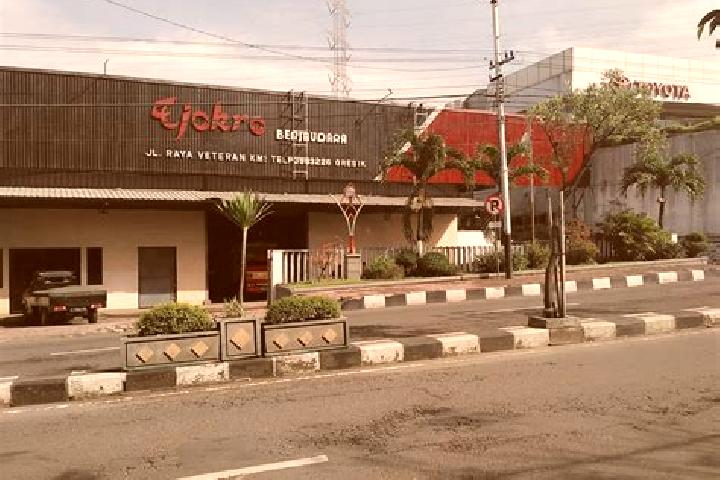 Evelyn, 24 — Escort in Kebomas, Indonesia