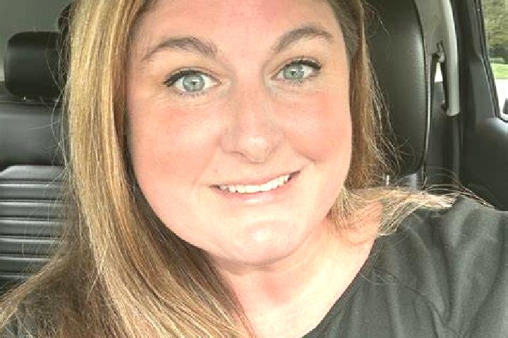 Evelyn, 24 — Escort in Lenoir, United States