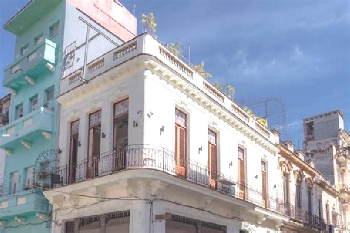 Evelyn, 24 — Escort in Tarara, Cuba