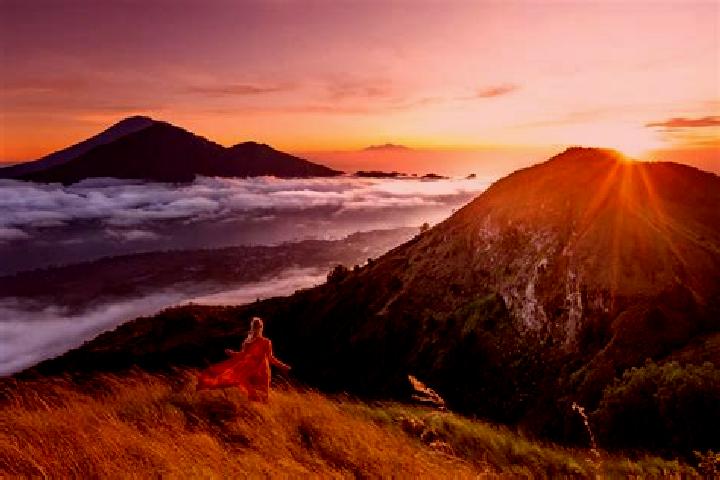 Evelyn, 24 — Escort in Wanagiri, Indonesia