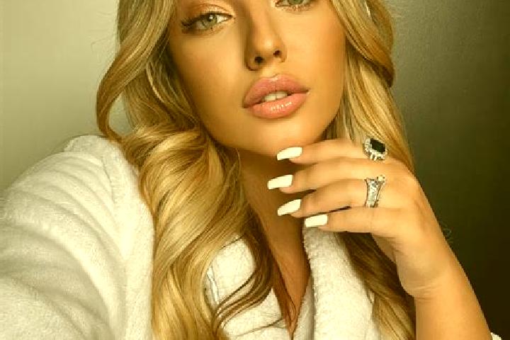Evelyn, 25, a blonde grey-eyed latina companion based in Timiryazevskiy. Offering 69, Fetish, Couples, Travel Companion, BDSM. Available for incall and outca...