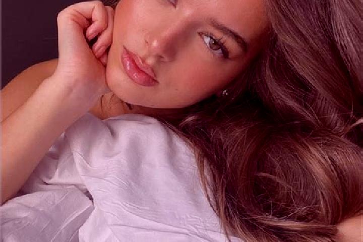 Evelyn, 25, a brunette hazel-eyed caribbean companion based in San Miguel Oxtotilpan. Offering Couples, Domination, BDSM, Massage, Fetish. Available for inca...
