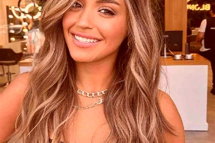 Evelyn, 25, a dark blonde brown-eyed middle eastern companion based in Lajski. Offering Duos, Couples, Tantra, OWO. Available for incall and outcall, overnig...