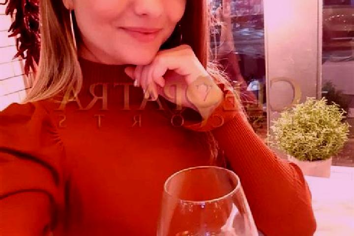 Evelyn, 25, a red green-eyed indian companion based in Moundou. Offering Dinner Date, OWO, Domination, BDSM. Available for incall and outcall, overnight book...