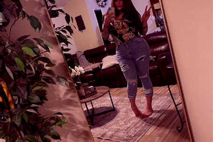 Evelyn, 25 — Escort in Carter Springs, United States