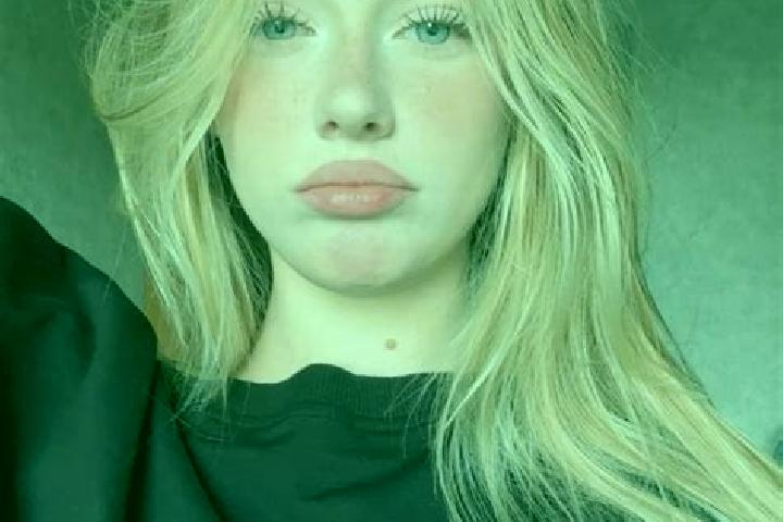 Evelyn, 25 — Escort in Devitsa, Russia