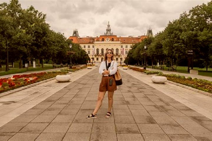 Evelyn, 25 — Escort in Dobrica, Serbia