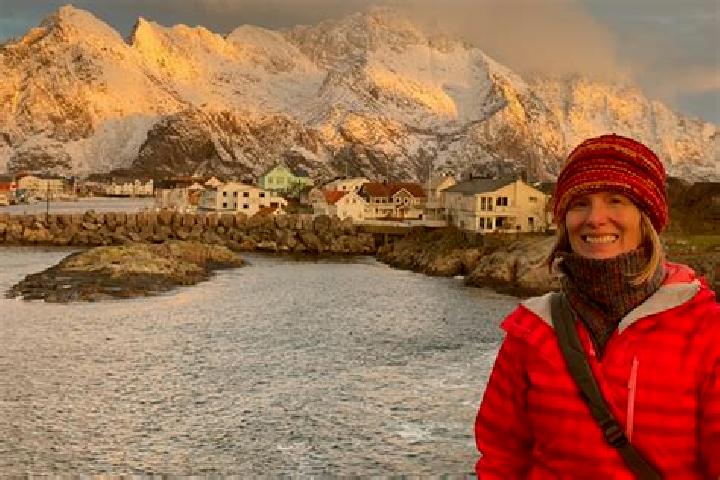 Evelyn, 25 — Escort in Honefoss, Norway