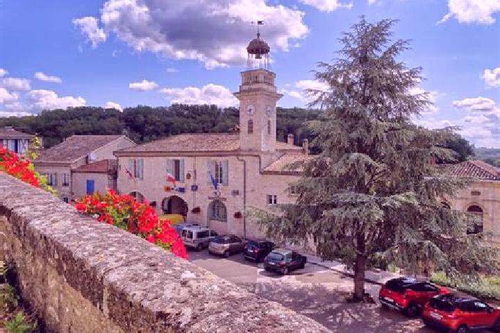 Evelyn, 25 — Escort in Montpezat-de-Quercy, France