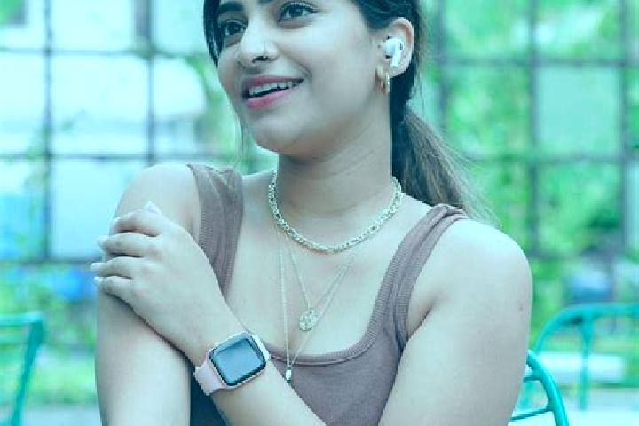 Evelyn, 25 — Escort in Pattambi, India