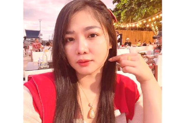 Evelyn, 25 — Escort in Phichai, Thailand