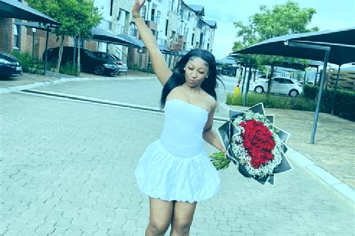 Evelyn, 25 — Escort in Ratholo, Botswana