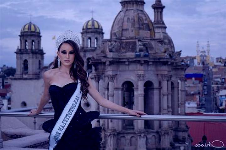 Evelyn, 25 — Escort in Teponahuasco, Mexico