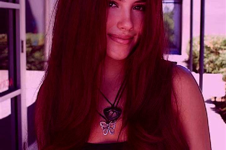 Evelyn, 26, a auburn dark-eyed middle eastern companion based in Oostnieuwkerke. Offering Prostate Massage, CIM, BDSM, Couples. Available for incall and outc...