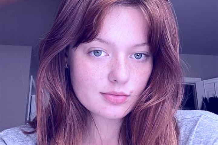 Evelyn, 26, a auburn grey-eyed mixed companion based in Las Anonitas. Offering OWO, Roleplay, 69. Available for incall and outcall, overnight bookings availa...