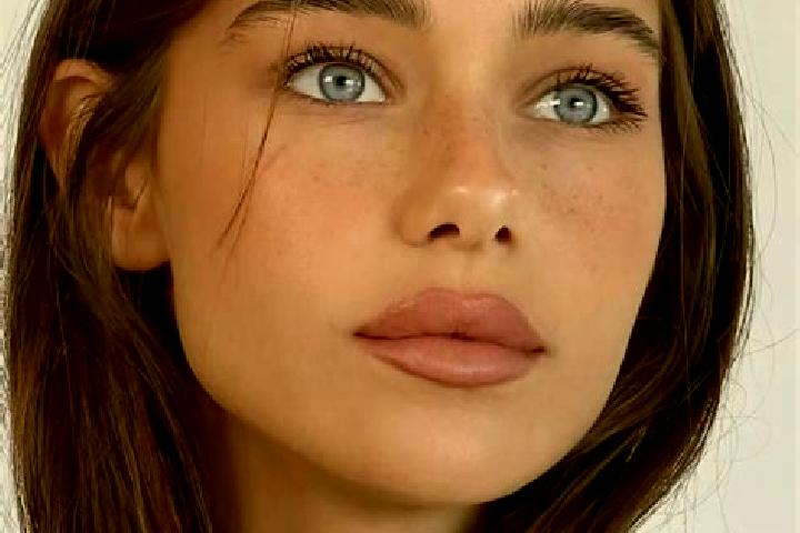 Evelyn, 26, a brunette brown-eyed mediterranean companion based in Laboissiere-en-Thelle. Offering OWO, Erotic Massage, Girlfriend Experience, Domination, CI...