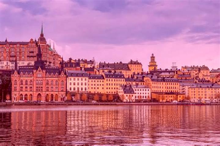 Evelyn, 26 — Escort in Aby, Sweden