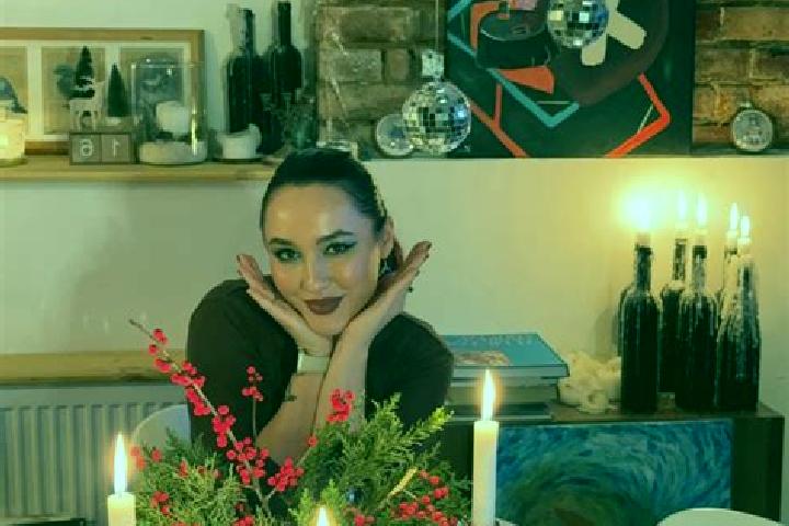 Evelyn, 26 — Escort in Cotofenii din Dos, Romania