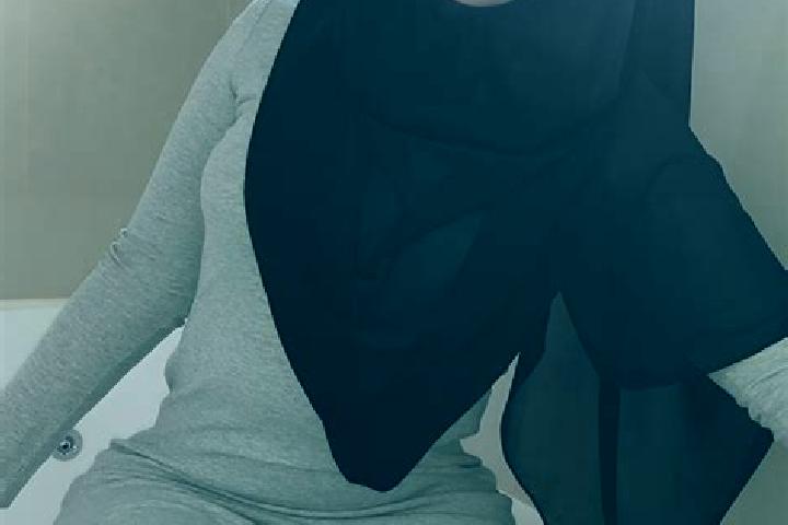 Evelyn, 26 — Escort in Khvajeh Kari, Iran