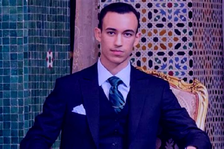 Evelyn, 26 — Escort in Moulay Ali Cherif, Morocco