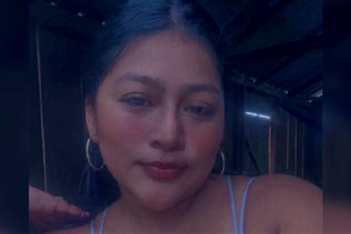 Evelyn, 26 — Escort in Santa Rosa Village, Belize