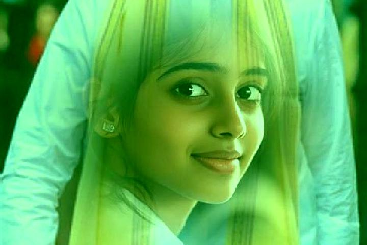 Evelyn, 26 — Escort in Shivpur Charcha, India