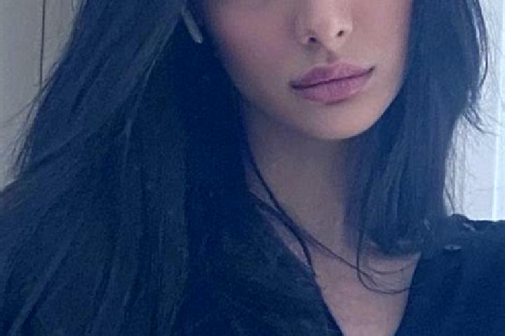 Evelyn, 27, a black amber-eyed middle eastern companion based in Karak City. Offering Travel Companion, OWO, Party Girl. Available for incall and outcall, da...
