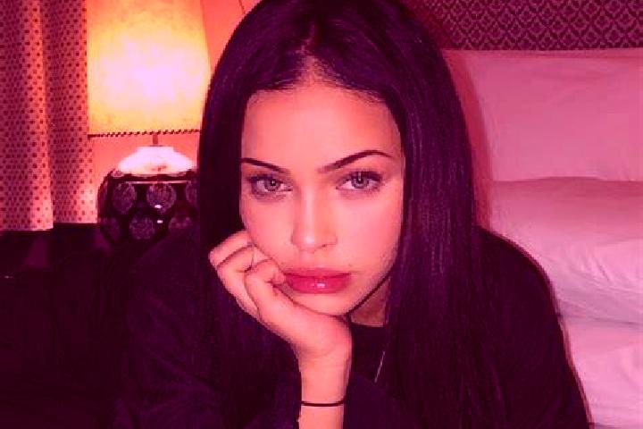 Evelyn, 27, a black grey-eyed mixed companion based in Le Folgoet. Offering Fetish, BDSM, 69, A-Level. Available for incall and outcall, overnight bookings a...