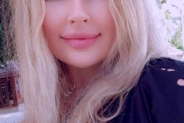 Evelyn, 27, a blonde dark-eyed asian companion based in Kelsey-Woodlawn. Offering A-Level, GFE, BDSM, Duos, Tantra. Available for incall and outcall, day and...