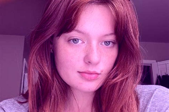 Evelyn, 27, a red blue-eyed mediterranean companion based in Belmonte del Sannio. Offering CIM, BDSM, Fetish, Couples, Party Girl. Available for incall and o...