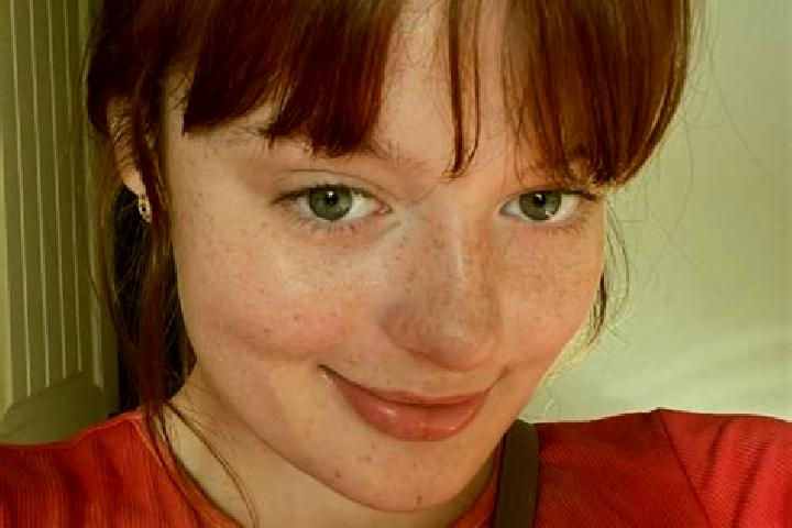 Evelyn, 27, a red brown-eyed european companion based in San Victor. Offering BDSM, Massage, Party Girl, OWO. Available for incall and outcall, overnight boo...