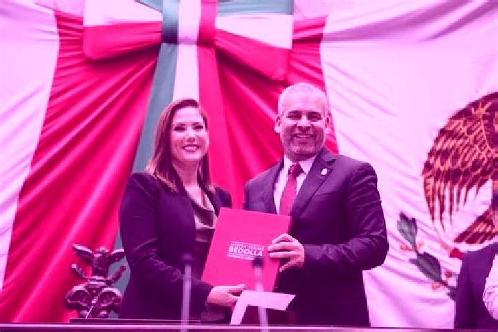 Evelyn, 27 — Escort in Canada de Ramirez, Mexico