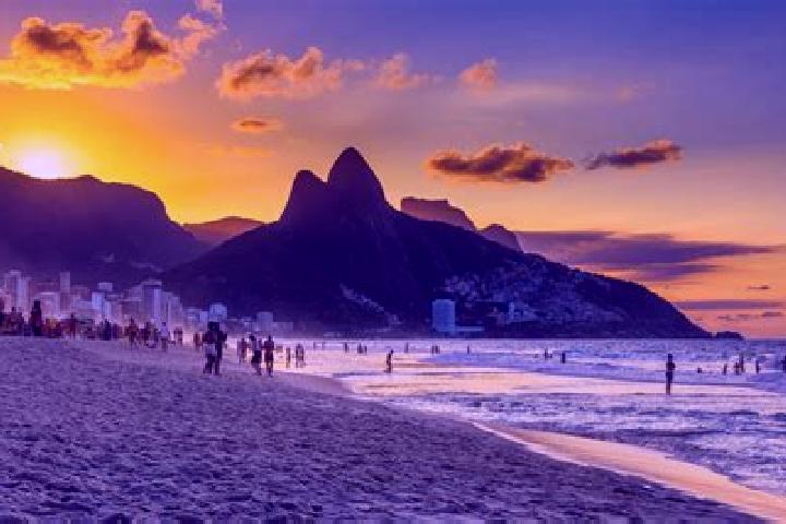 Evelyn, 27 — Escort in Conceicao de Ipanema, Brazil