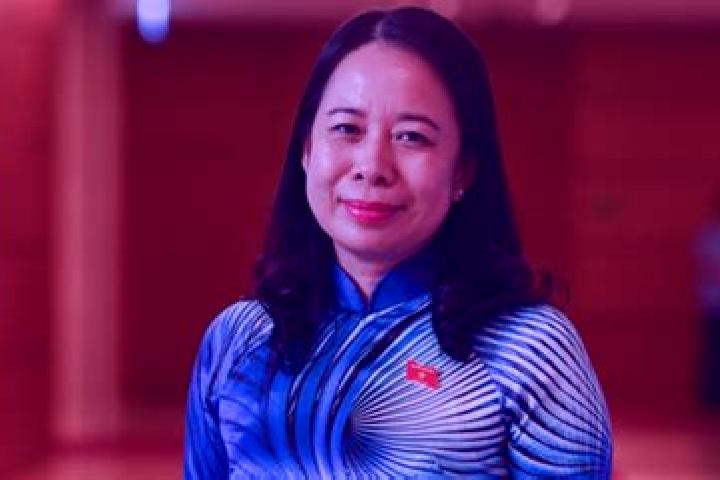Evelyn, 27 — Escort in GJong Xuan, Vietnam