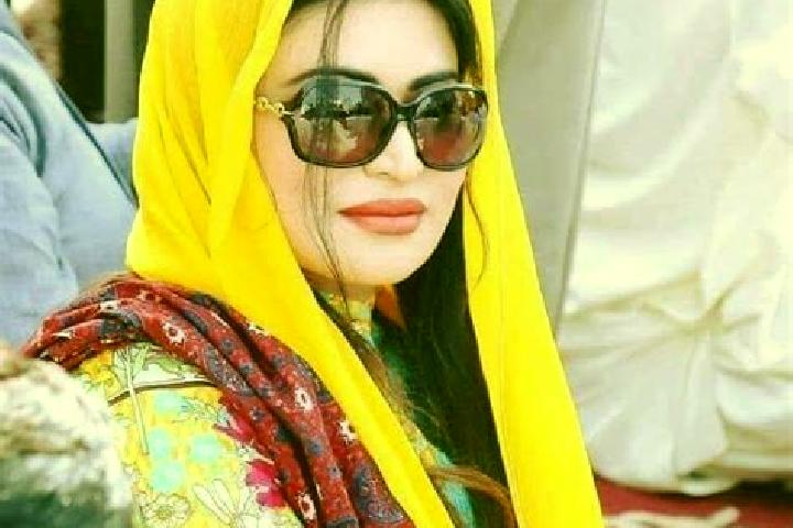 Evelyn, 27 — Escort in Mirpur Sakro, Pakistan