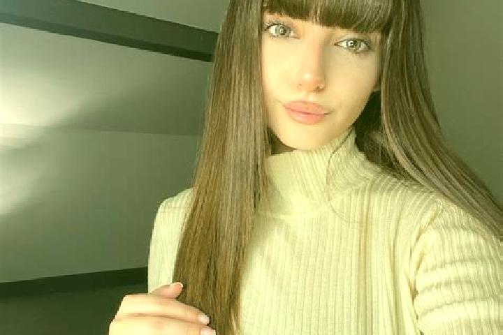 Evelyn, 27 — Escort in Qohurd-e Olya, Iran