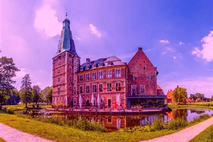 Evelyn, 27 — Escort in Wachtberg, Germany