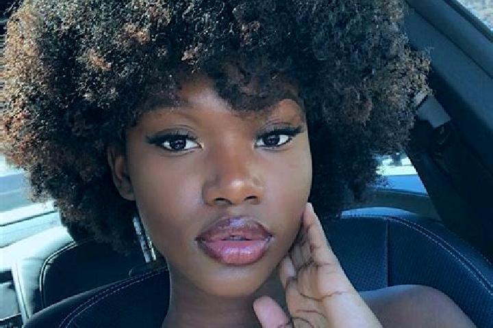 Evelyn, 28, a black brown-eyed ebony companion based in Hatten. Offering BDSM, Massage. Available for incall and outcall, day and evening dates.