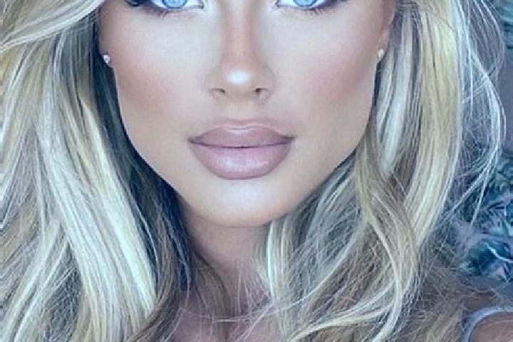 Evelyn, 28, a blonde blue-eyed latina companion based in Clarks Grove. Offering BDSM, CIM, Girlfriend Experience. Available for incall and outcall, day and e...
