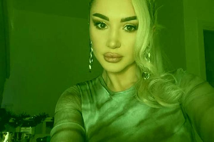 Evelyn, 28, a blonde dark-eyed asian companion based in Sankt Gallenkirch. Offering GFE, Dinner Date, A-Level, Girlfriend Experience, Fetish. Available for i...