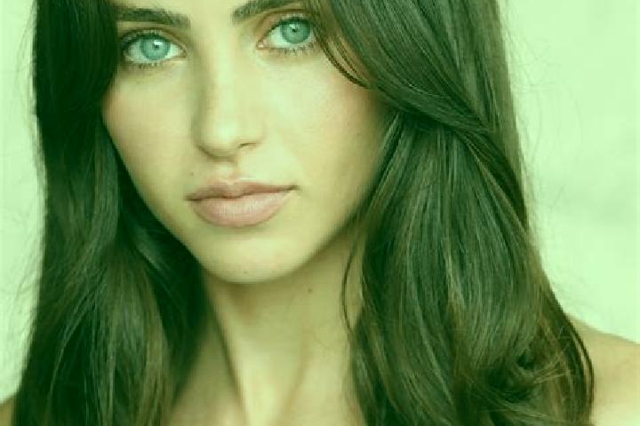 Evelyn, 28, a brunette hazel-eyed latina companion based in Terskaya. Offering OWO, Dinner Date. Available for incall and outcall, overnight bookings available.