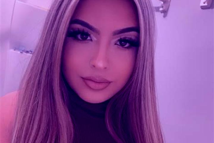 Evelyn, 28, a red blue-eyed mixed companion based in Hvolsvoellur. Offering GFE, Erotic Massage, Dinner Date, BDSM. Available for incall and outcall, day and...