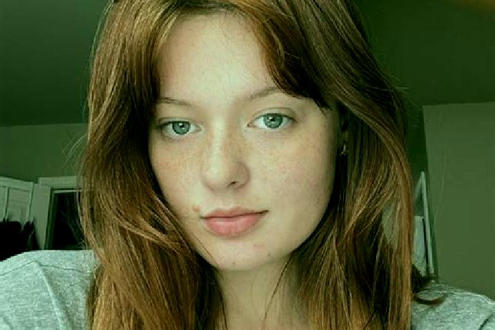 Evelyn, 28, a red dark-eyed caucasian companion based in Saulces-Monclin. Offering Dinner Date, Duos, GFE, Deep French Kissing. Available for incall and outc...