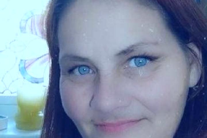 Evelyn, 28, a red grey-eyed caribbean companion based in Kjopsvik. Offering Dinner Date, Striptease, Couples. Available for incall and outcall, day and eveni...